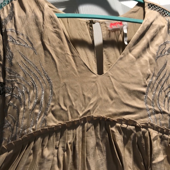 Free people dress.  Size 4.  Cream color with silver details. - Picture 8 of 15